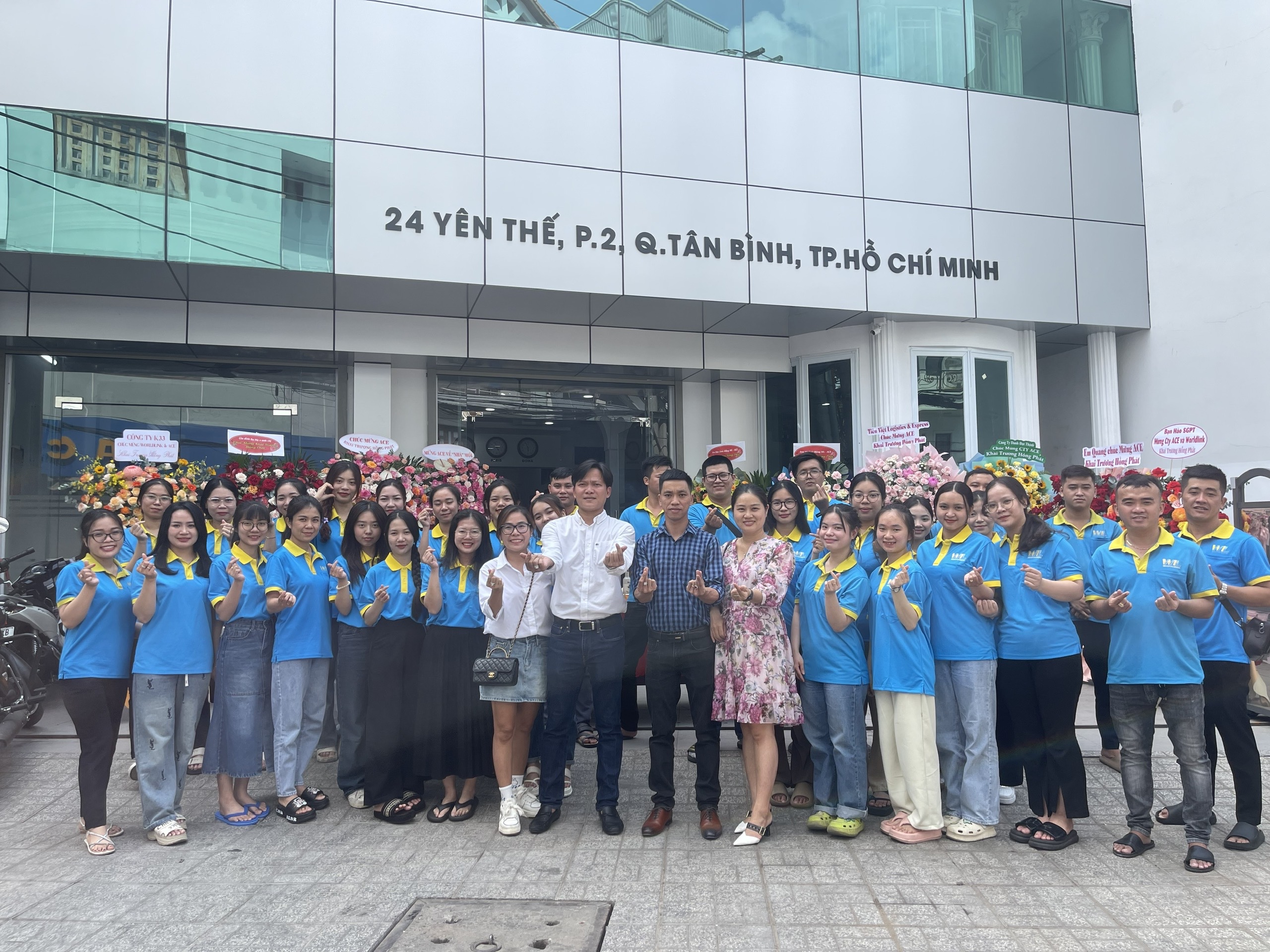 Con người Worldlink 2